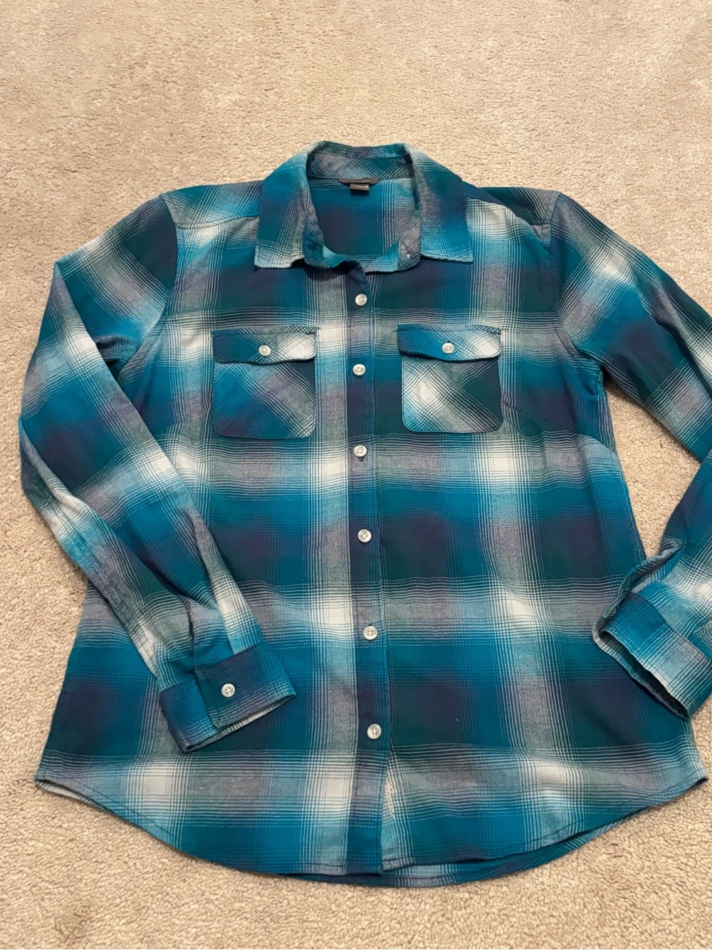 Eddie Bauer Women’s Small Teal Plaid Button-Down Shirt Flannel Long Sleeve